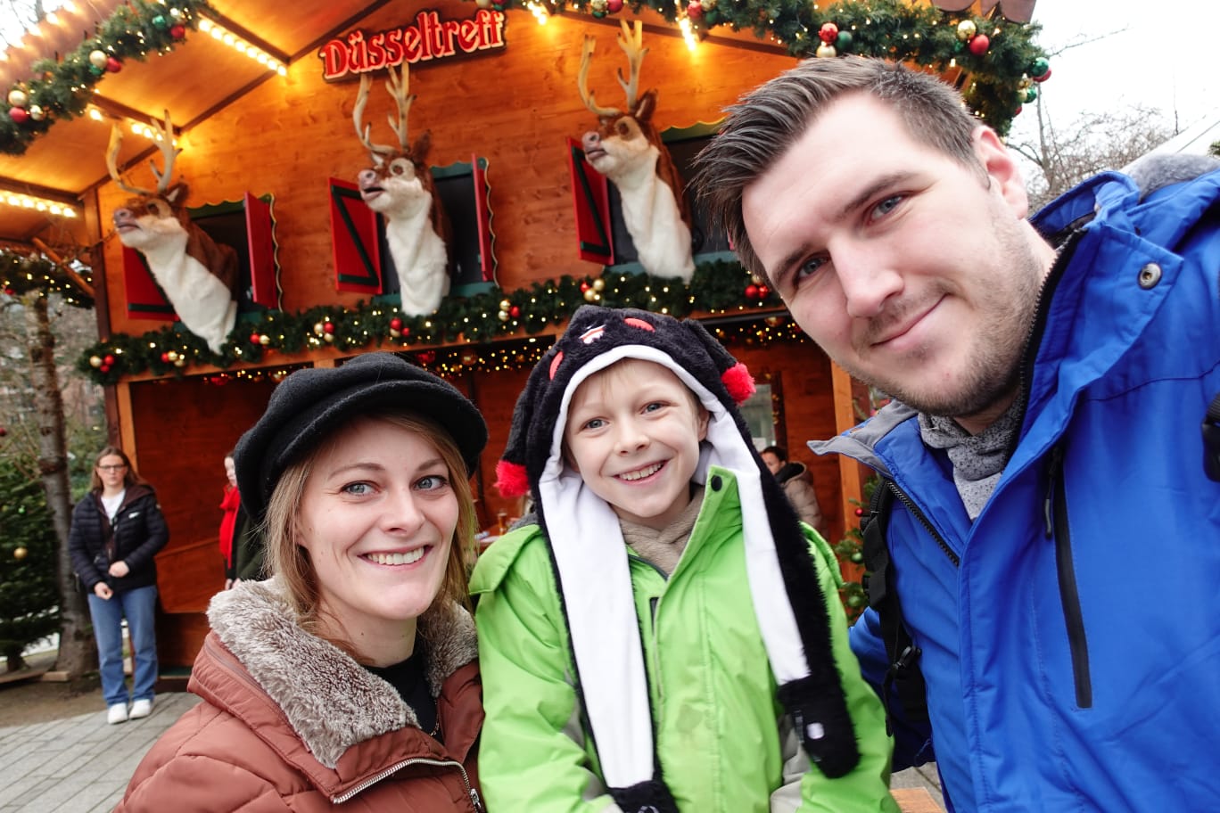 Familie am Düsseldorfer Weihnachtsmarkt