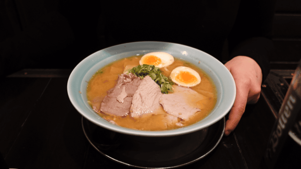 Ramen in little tokyo bei Naniwa