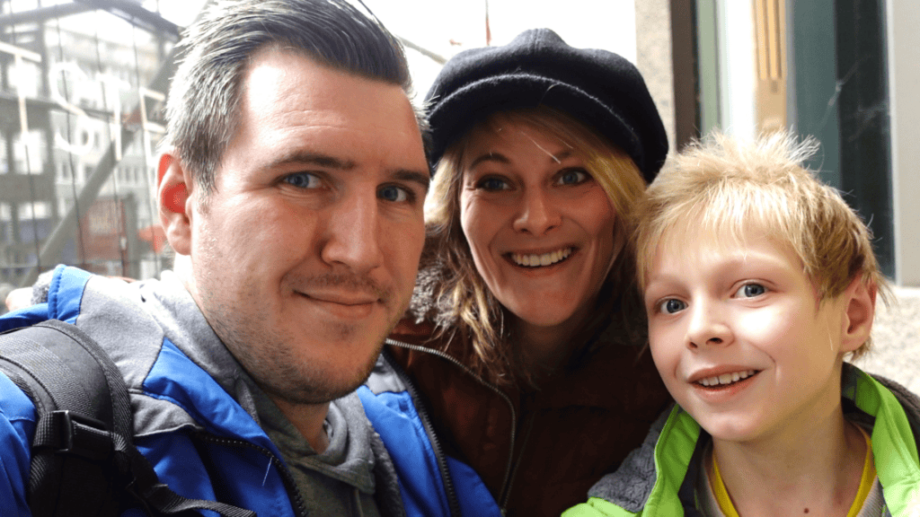 Drei Personen in little tokyo.