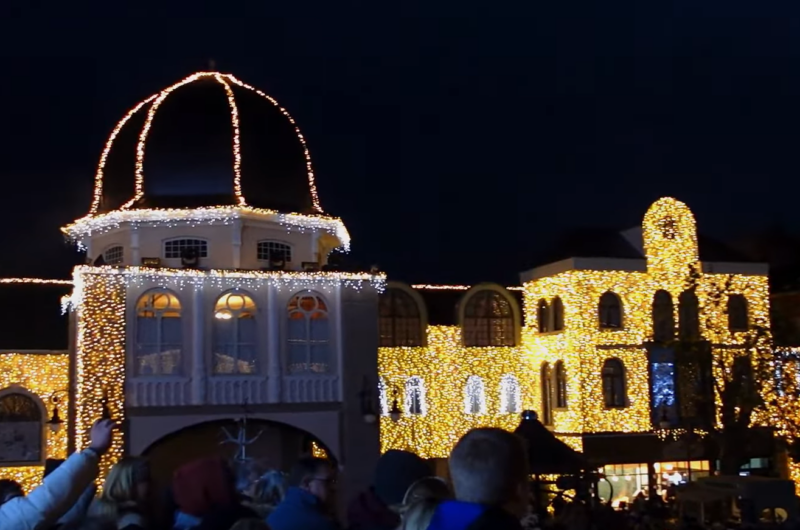 Winterausrüstung: Flasche, Handschuhe, Decken