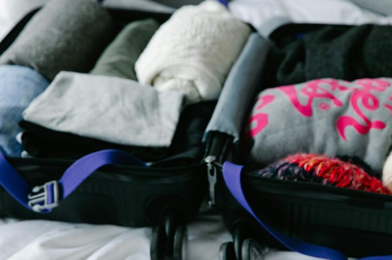 Endlich stressfrei packen: Deine ultimative Packliste für Kleidung & Kosmetik