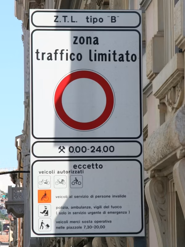 ZTL Italien – Bedeutung, Regeln und Strafen einfach erklärt live cdc78775 1791 4e9e aaa2 2faca87bf01a edited ztl in Italien