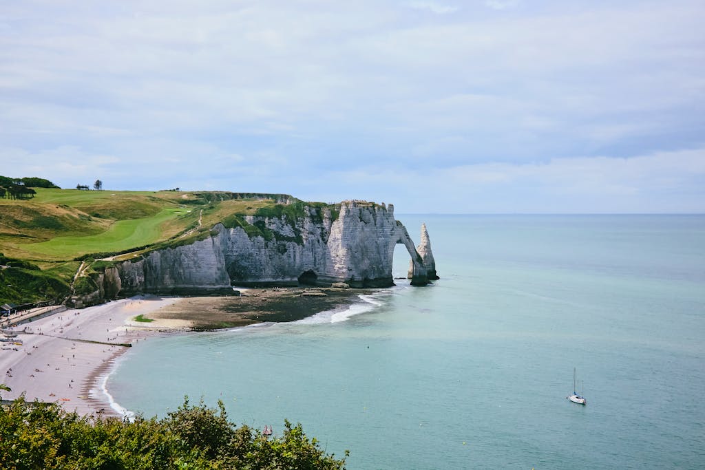 Urlaub in Frankreich – Tipps, Regionen & Reiseplanung explore the stunning white cliffs and natural arches of etretat a must see landmark in normandy. 32429465 Urlaub in Frankreich