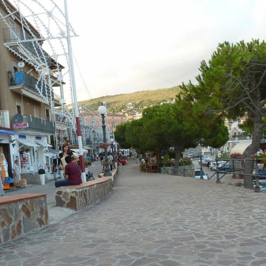 Unterkünfte in Italien: Unsere Tipps für die richtige Wahl sueditalien marina di camerota campingplaetze sueditalien 386 edited scaled edited Hotelurlaub in italien