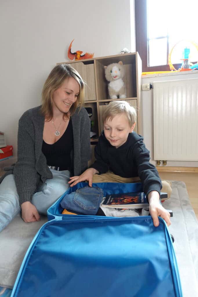 Eine gute Packliste für Reisen mit Kindern