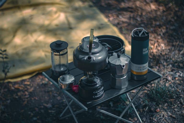 Camping Ausrüstung und praktische Camping Gadgets für Zelt, Wohnwagen und Camper