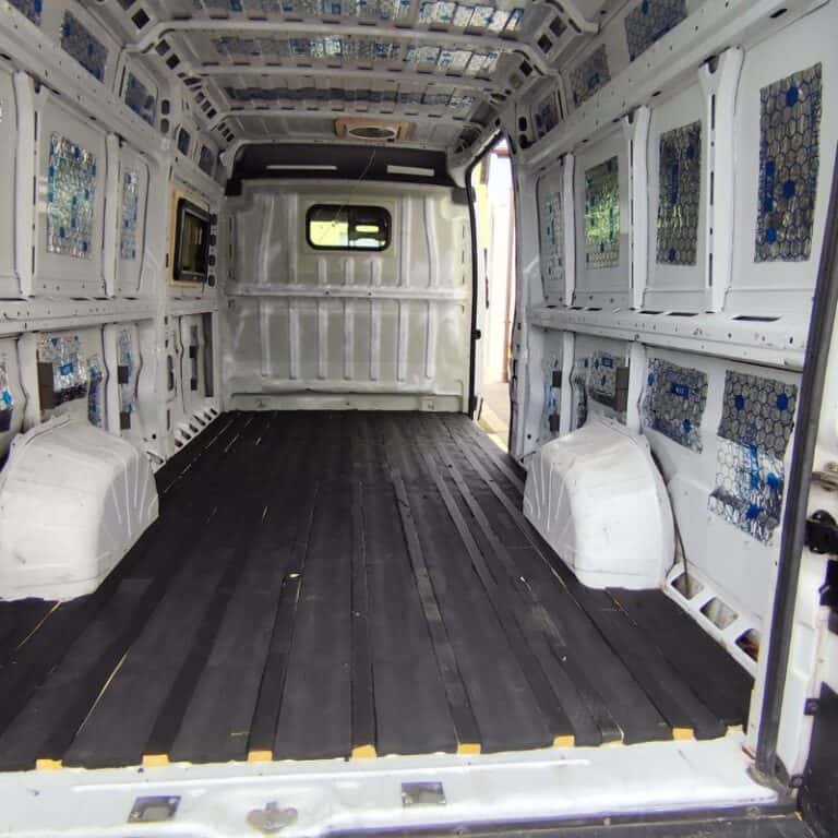 Camper Bodenaufbau: Unterkonstruktion & Dämmung mit Armaflex camperausbau boden daemmen Camper Bodenaufbau